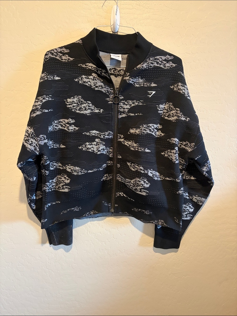 Gymshark Black & White Cropped Patterned Puffer